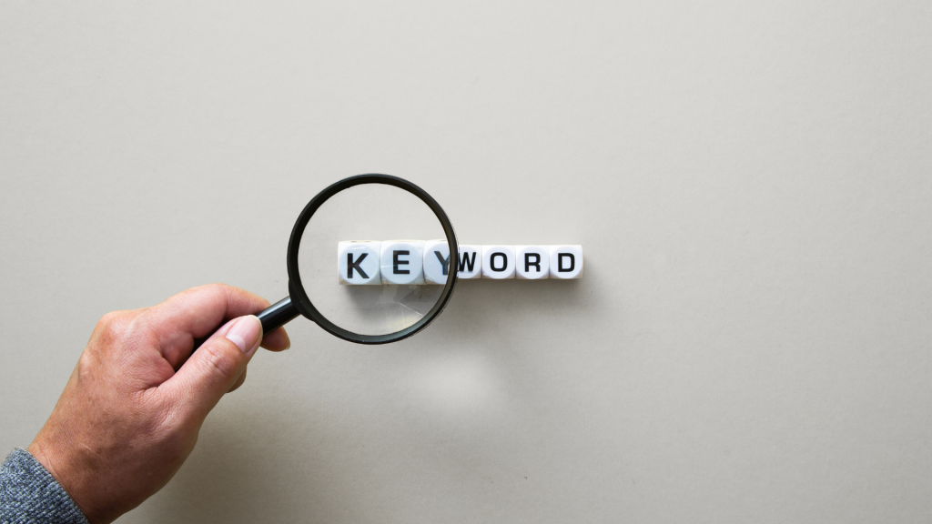 La importancia del SEO Móvil: asegura una experiencia óptima para los usuarios de smartphones - Keycode Agencia Digital La importancia del SEO Móvil: asegura una experiencia óptima para los usuarios de smartphones - Keycode Agencia Digital